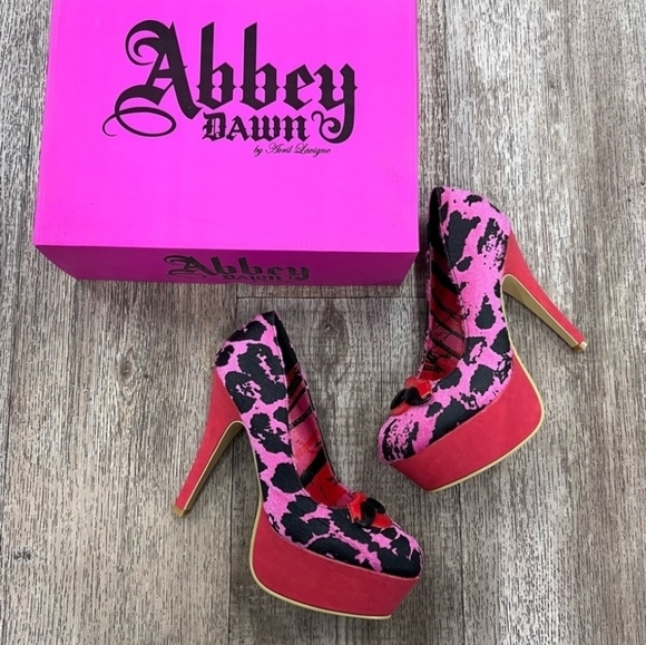Abbey Dawn cheetah print heels - Picture 2 of 11